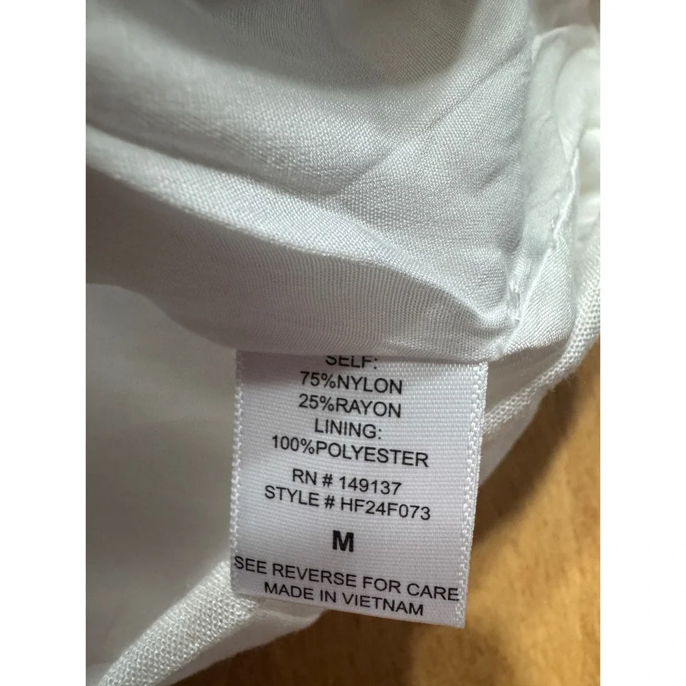 HYFVE Off‎ White Button Up Square Neck Cropped Vest Top Women Size M - Picture 3 of 5